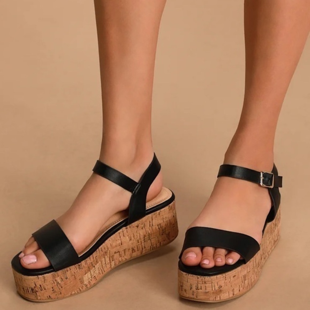 NIB Lulus Grecia Black Cork Wedge Sandals